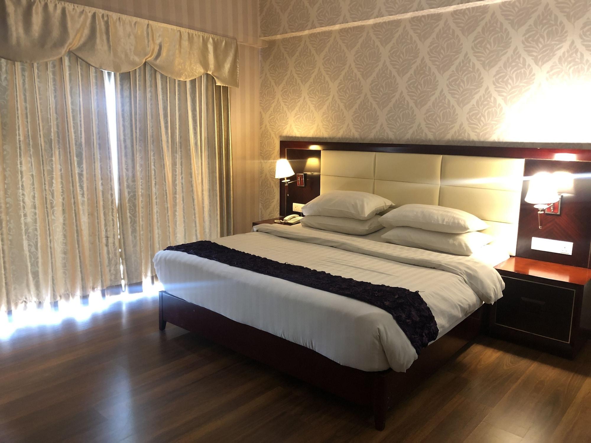 Pariss Hotel Johor Bahru Ngoại thất bức ảnh