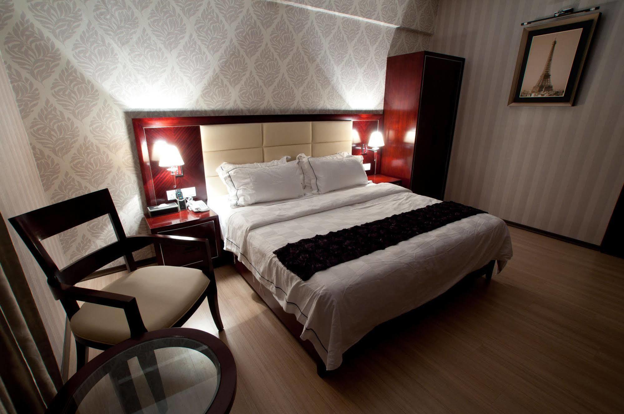 Pariss Hotel Johor Bahru Ngoại thất bức ảnh