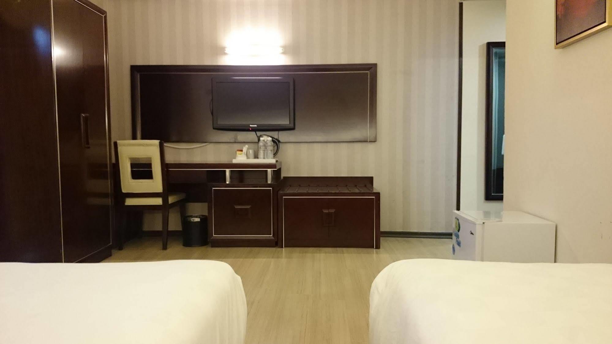 Pariss Hotel Johor Bahru Ngoại thất bức ảnh
